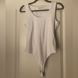 NWOT Abercrombie White Sleeveless Bodysuit